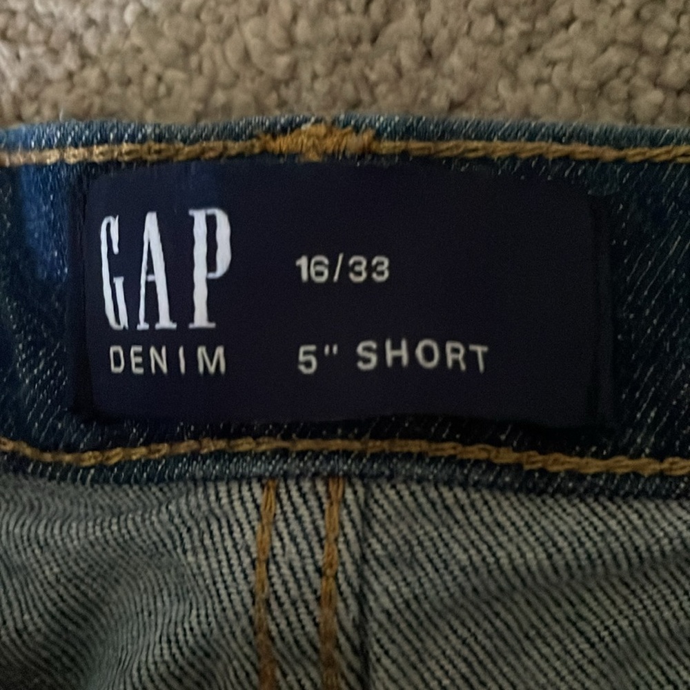 GAP Women's Dark Blue Jean Shorts - Picture 3 of 3